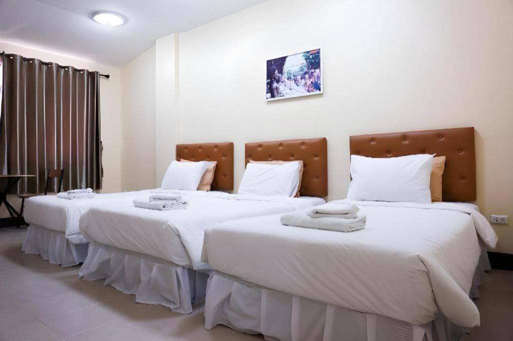 Rajapruek Place Hotel 3*