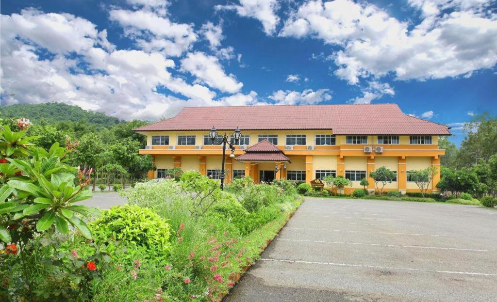 Hotel Rajapruek Place 3*