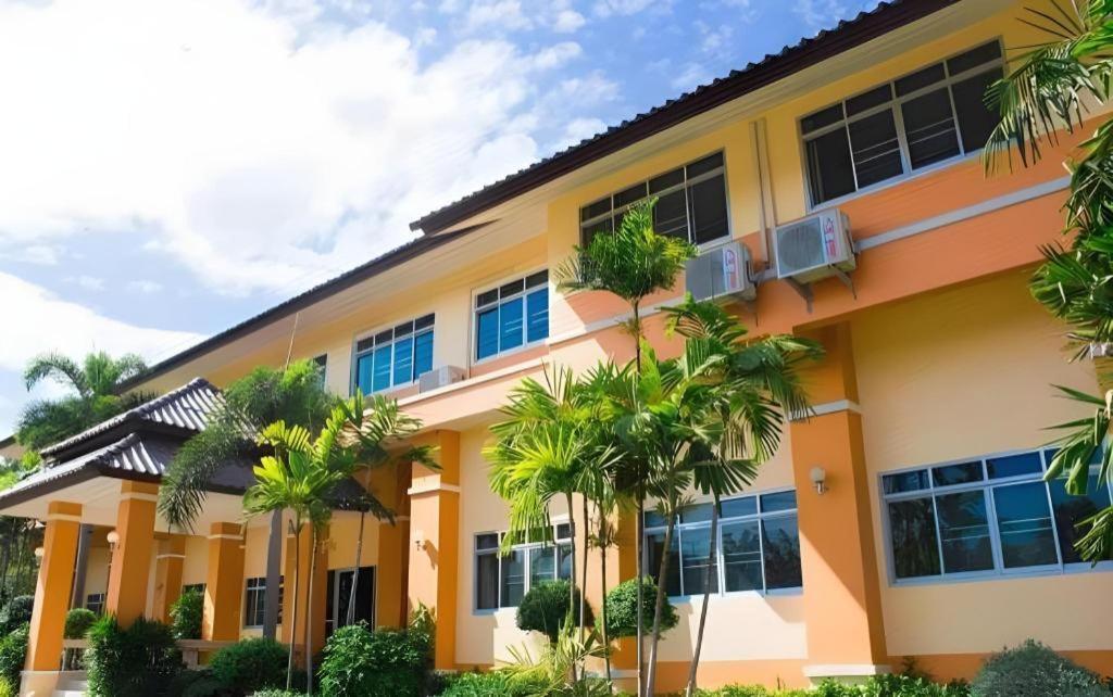 Hotel Rajapruek Place 3*